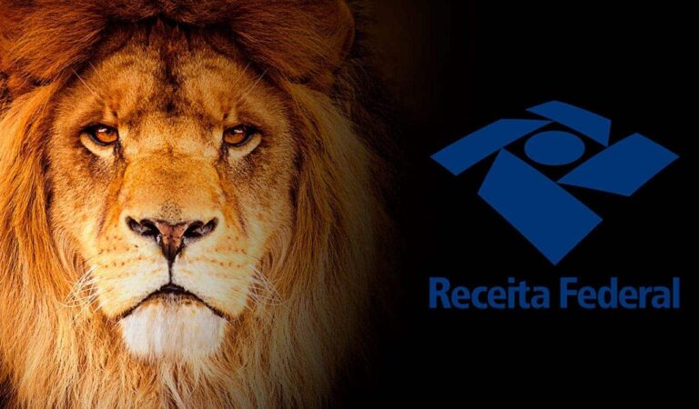 Imagem do leão associado à Receita Federal, com o logotipo oficial ao lado, representando a importância de estruturar corretamente o funil de vendas para manter a conformidade fiscal e otimizar a gestão tributária.